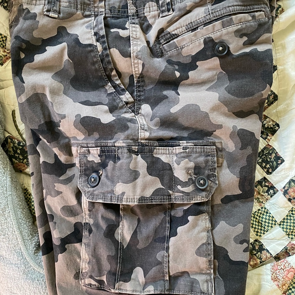 Kohl's Gray Camouflage Shorts